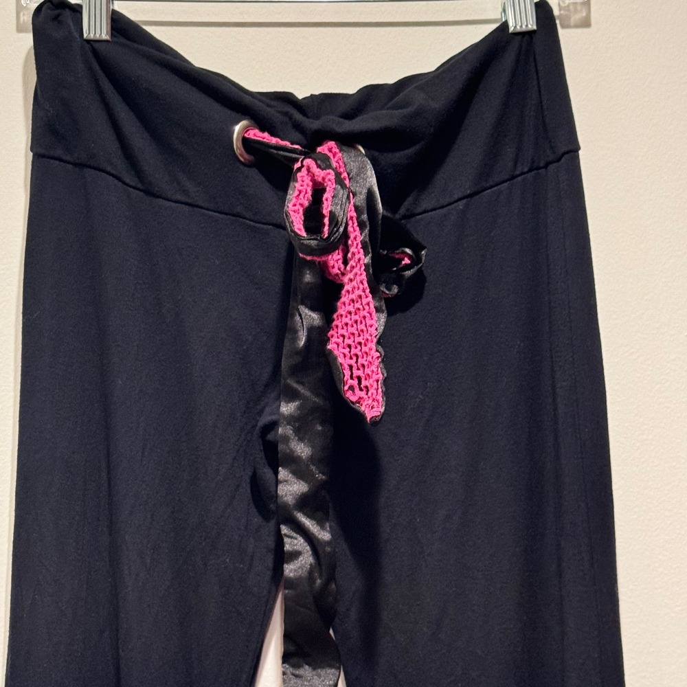 Beach Bunny Y2K Black Pink Crochet Tracksuit Low Rise Scrunch Flare Hoodie Set - Picture 3 of 9